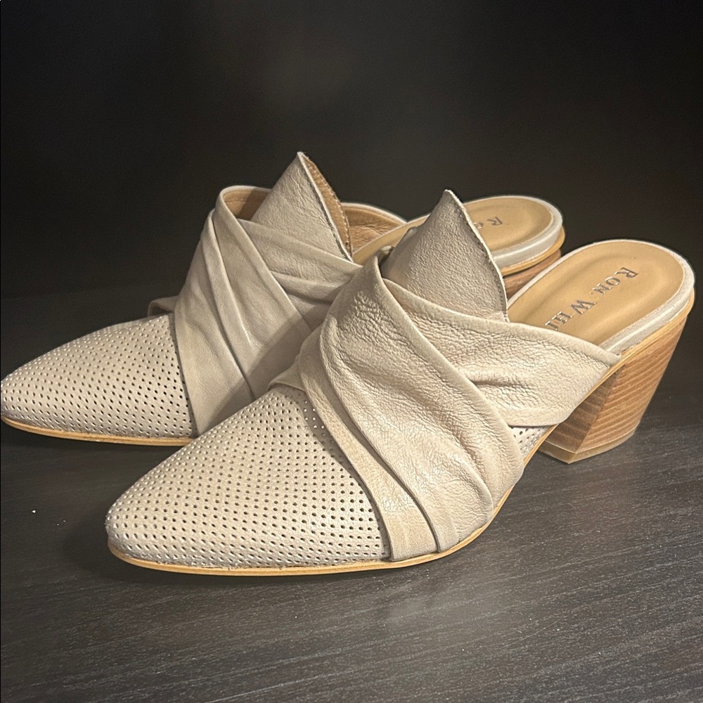 Chic Cream Women's Mules